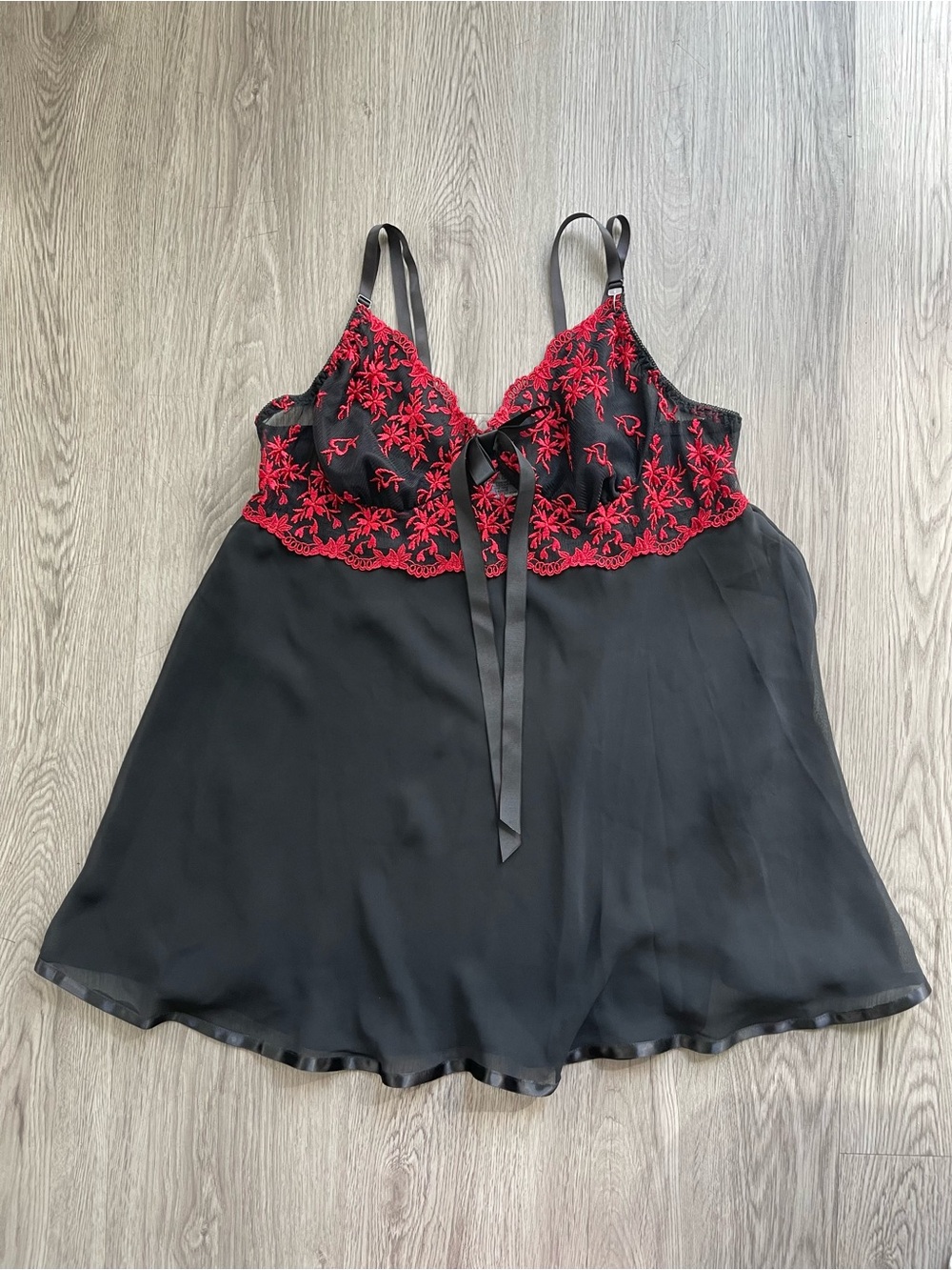 Seductive wear by Cinema etoile black & red lace slip dress